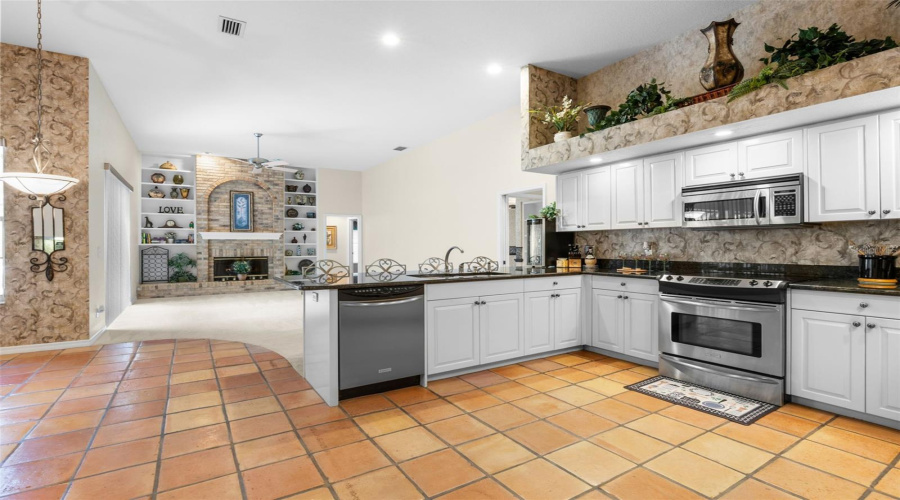 Oldsmar, Florida 34677, 4 Bedroom Bedrooms, ,3 Bathroombathrooms,Residential,For Sale,Captiva,0,Mfrtb8537101