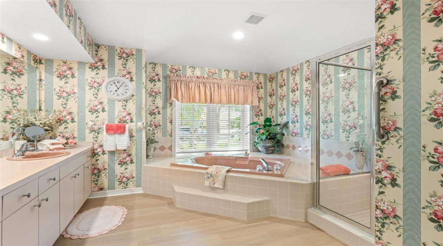 Oldsmar, Florida 34677, 4 Bedroom Bedrooms, ,3 Bathroombathrooms,Residential,For Sale,Captiva,0,Mfrtb8537101