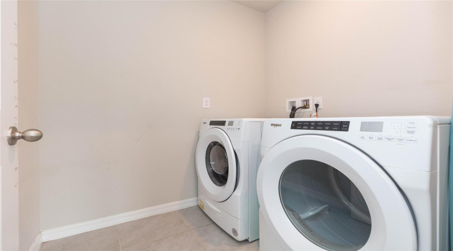 Zephyrhills, Florida 33540, 4 Bedroom Bedrooms, ,2 Bathroombathrooms,Residential,For Sale,Opal Willow,0,Mfrtb8531557