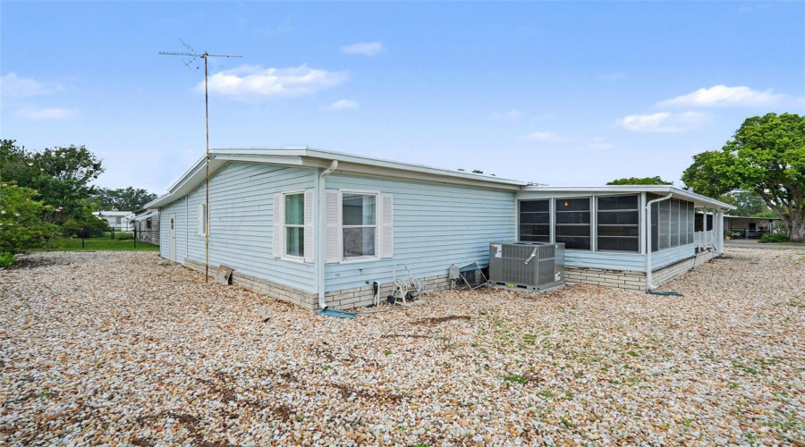 Brooksville, Florida 34613, 2 Bedroom Bedrooms, ,2 Bathroombathrooms,Residential,For Sale,Admiral,0,Mfrtb8516437