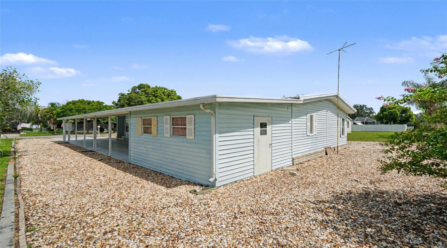 Brooksville, Florida 34613, 2 Bedroom Bedrooms, ,2 Bathroombathrooms,Residential,For Sale,Admiral,0,Mfrtb8516437