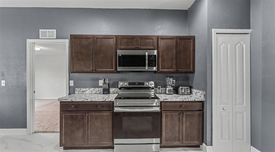 Bartow, Florida 33830, 4 Bedroom Bedrooms, ,2 Bathroombathrooms,Residential,For Sale,Winding River,0,Mfrl4964583
