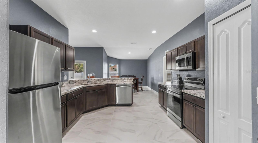 Bartow, Florida 33830, 4 Bedroom Bedrooms, ,2 Bathroombathrooms,Residential,For Sale,Winding River,0,Mfrl4964583