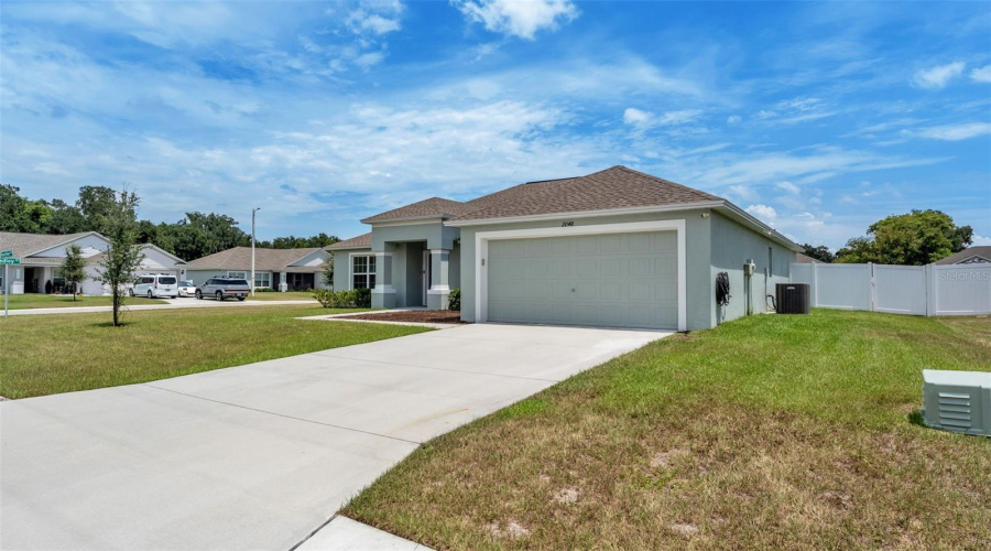 Bartow, Florida 33830, 4 Bedroom Bedrooms, ,2 Bathroombathrooms,Residential,For Sale,Winding River,0,Mfrl4964583
