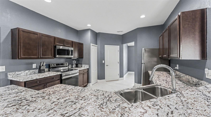 Bartow, Florida 33830, 4 Bedroom Bedrooms, ,2 Bathroombathrooms,Residential,For Sale,Winding River,0,Mfrl4964583