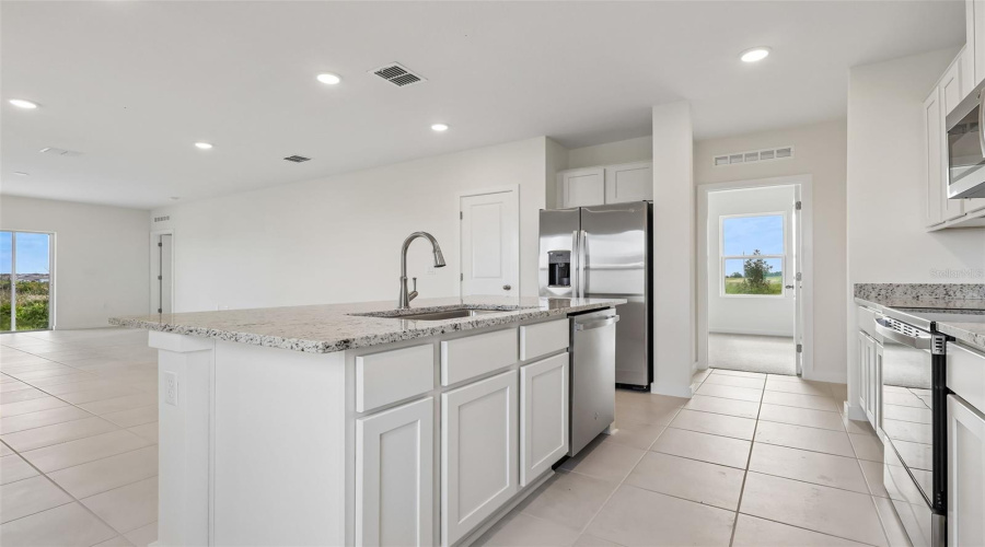 Haines City, Florida 33844, 3 Bedroom Bedrooms, ,2 Bathroombathrooms,Residential,For Sale,Diamond Head,0,Mfro6418785