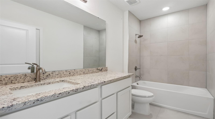 Haines City, Florida 33844, 3 Bedroom Bedrooms, ,2 Bathroombathrooms,Residential,For Sale,Diamond Head,0,Mfro6418785
