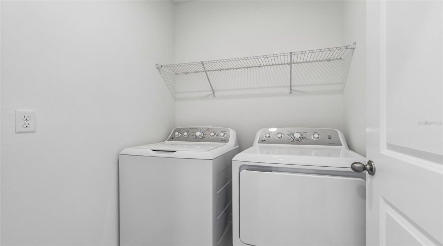 Haines City, Florida 33844, 3 Bedroom Bedrooms, ,2 Bathroombathrooms,Residential,For Sale,Diamond Head,0,Mfro6418785