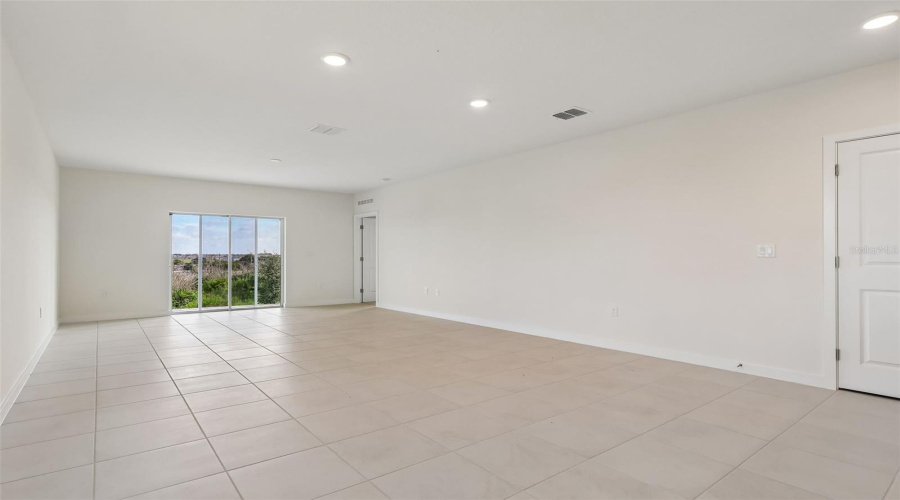 Haines City, Florida 33844, 3 Bedroom Bedrooms, ,2 Bathroombathrooms,Residential,For Sale,Diamond Head,0,Mfro6418785