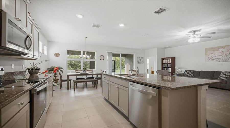 Ocala, Florida 34476, 4 Bedroom Bedrooms, ,2 Bathroombathrooms,Residential,For Sale,89Th,0,Mfro6436395