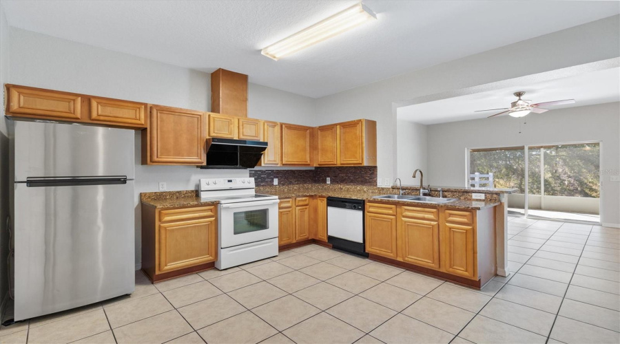 Oxford, Florida 34484, 3 Bedroom Bedrooms, ,3 Bathroombathrooms,Residential,For Sale,122Nd,0,Mfrom719308