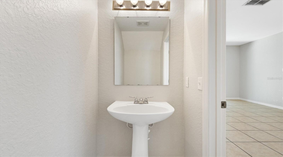 Oxford, Florida 34484, 3 Bedroom Bedrooms, ,3 Bathroombathrooms,Residential,For Sale,122Nd,0,Mfrom719308