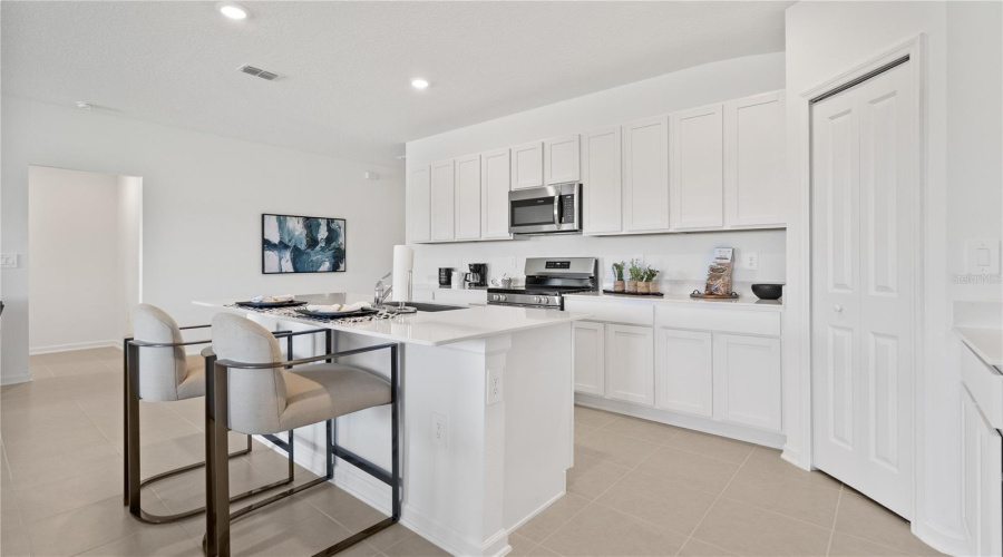 Eustis, Florida 32726, 4 Bedroom Bedrooms, ,3 Bathroombathrooms,Residential,For Sale,Pine Meadows Golfcourse,0,Mfro6436666