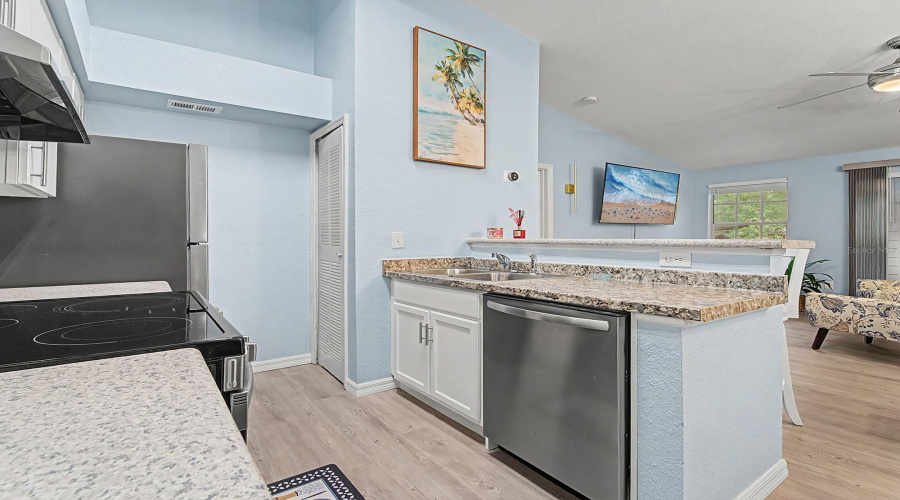 Orlando, Florida 32839, 2 Bedroom Bedrooms, ,2 Bathroombathrooms,Residential,For Sale,Park Central,0,Mfrtb8541645