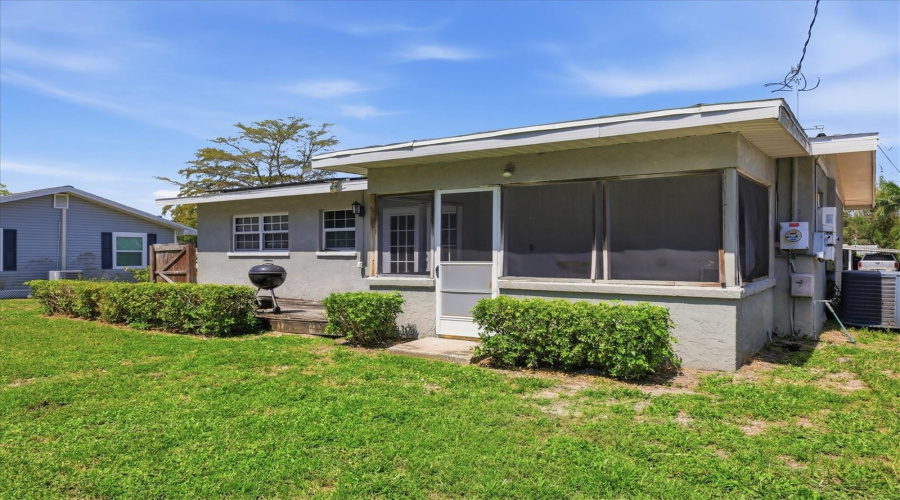 Palmetto, Florida 34221, 2 Bedroom Bedrooms, ,2 Bathroombathrooms,Residential,For Sale,16Th,0,Mfra4697464