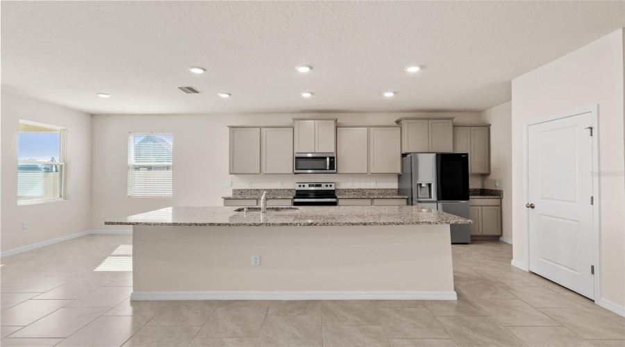 Plant City, Florida 33565, 3 Bedroom Bedrooms, ,2 Bathroombathrooms,Residential,For Sale,Crescent Peak,0,Mfrtb8539099