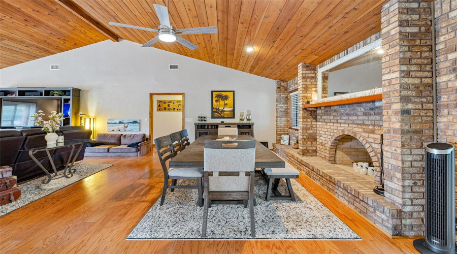 Daytona Beach, Florida 32114, 4 Bedroom Bedrooms, ,3 Bathroombathrooms,Residential,For Sale,Point O Woods,0,Mfrv4950885