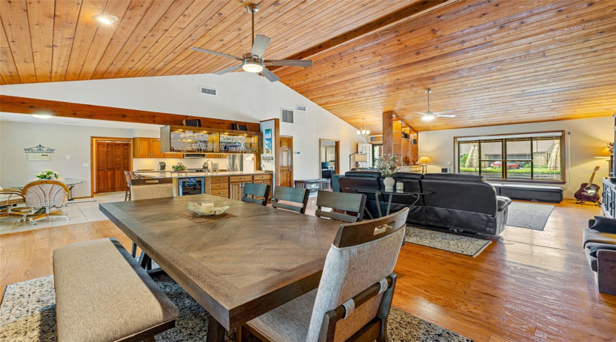 Daytona Beach, Florida 32114, 4 Bedroom Bedrooms, ,3 Bathroombathrooms,Residential,For Sale,Point O Woods,0,Mfrv4950885