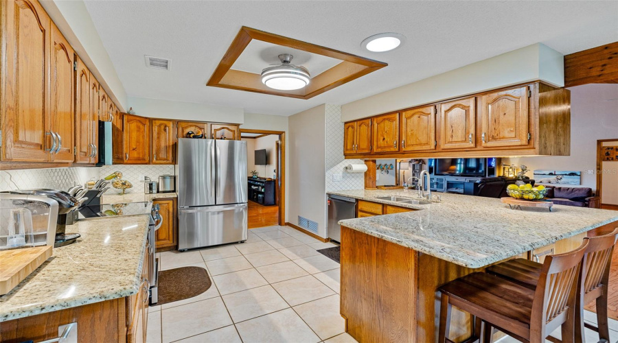 Daytona Beach, Florida 32114, 4 Bedroom Bedrooms, ,3 Bathroombathrooms,Residential,For Sale,Point O Woods,0,Mfrv4950885