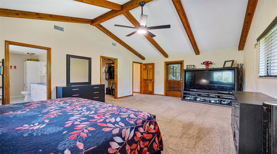 Daytona Beach, Florida 32114, 4 Bedroom Bedrooms, ,3 Bathroombathrooms,Residential,For Sale,Point O Woods,0,Mfrv4950885
