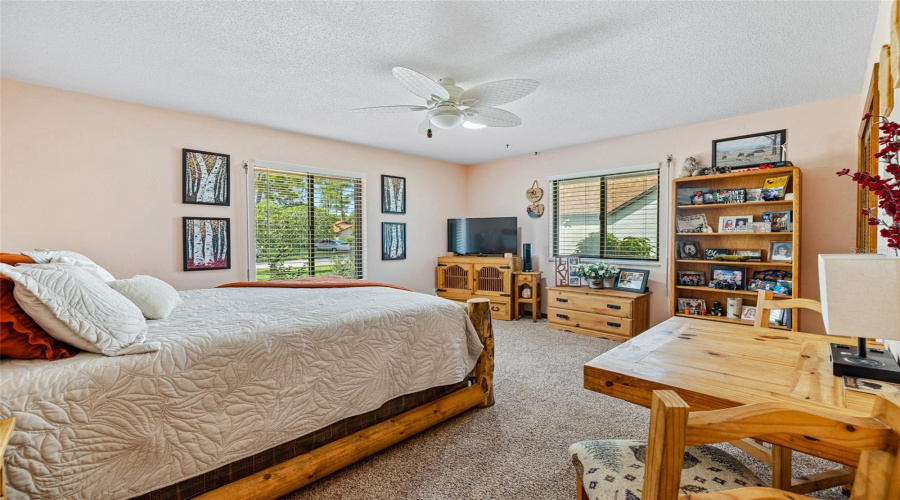 Daytona Beach, Florida 32114, 4 Bedroom Bedrooms, ,3 Bathroombathrooms,Residential,For Sale,Point O Woods,0,Mfrv4950885