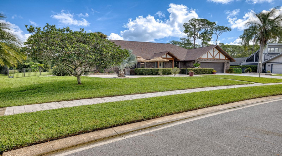 Daytona Beach, Florida 32114, 4 Bedroom Bedrooms, ,3 Bathroombathrooms,Residential,For Sale,Point O Woods,0,Mfrv4950885