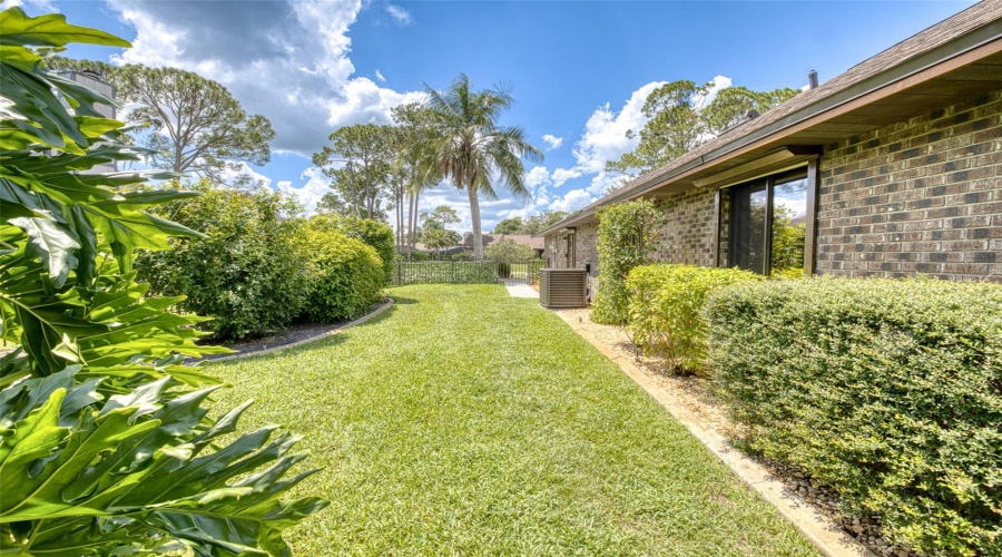Daytona Beach, Florida 32114, 4 Bedroom Bedrooms, ,3 Bathroombathrooms,Residential,For Sale,Point O Woods,0,Mfrv4950885