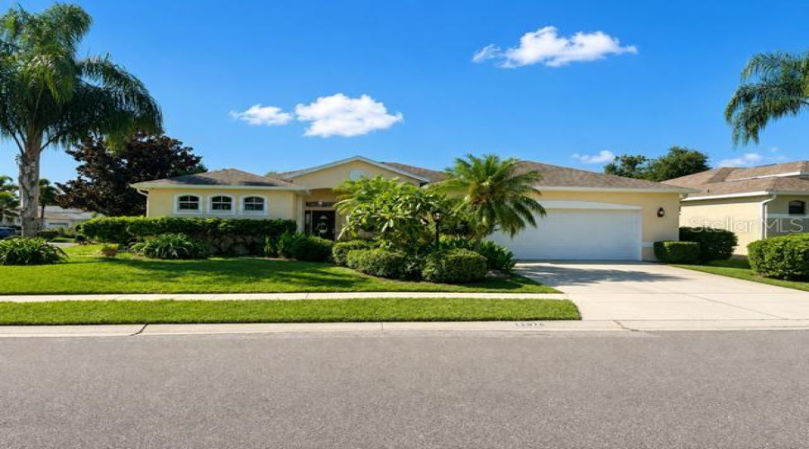 Bradenton, Florida 34202, 4 Bedroom Bedrooms, ,3 Bathroombathrooms,Residential,For Sale,Hollyhock,0,Mfrtb8538631