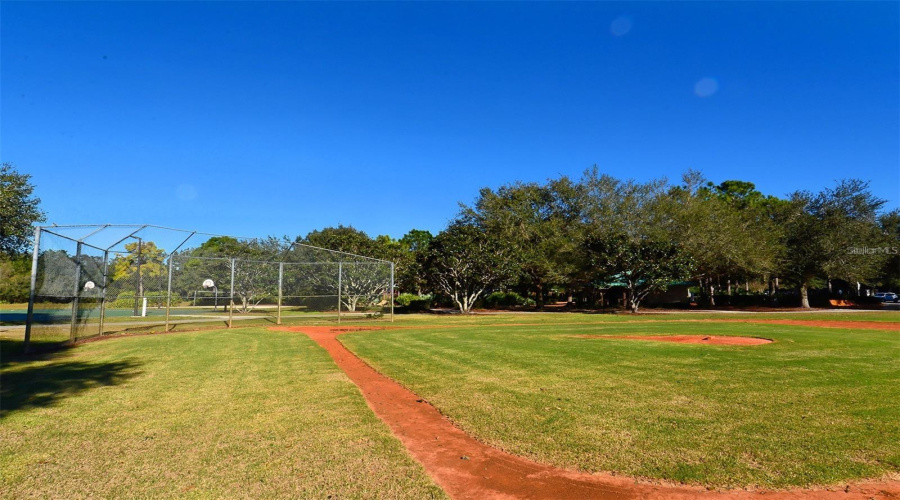Bradenton, Florida 34202, 4 Bedroom Bedrooms, ,3 Bathroombathrooms,Residential,For Sale,Hollyhock,0,Mfrtb8538631