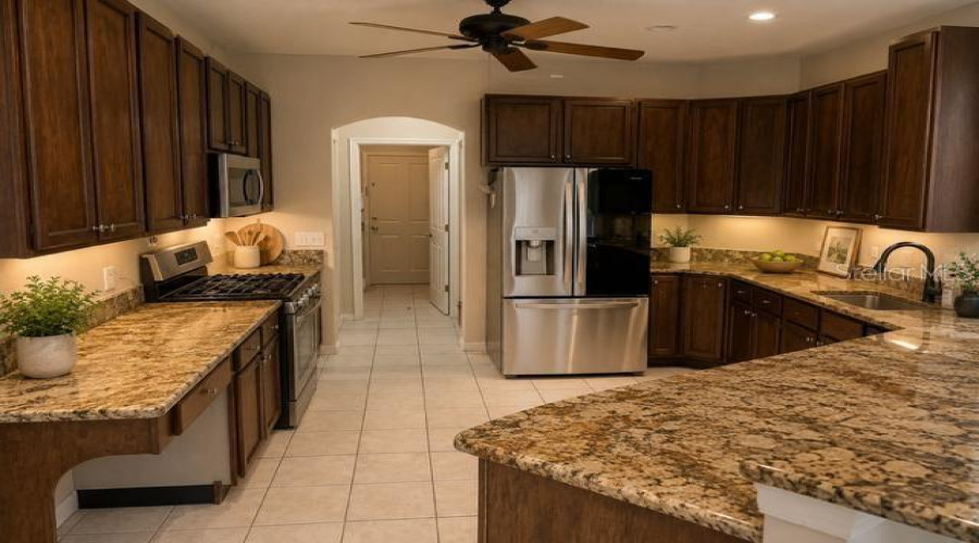 Bradenton, Florida 34202, 4 Bedroom Bedrooms, ,3 Bathroombathrooms,Residential,For Sale,Hollyhock,0,Mfrtb8538631