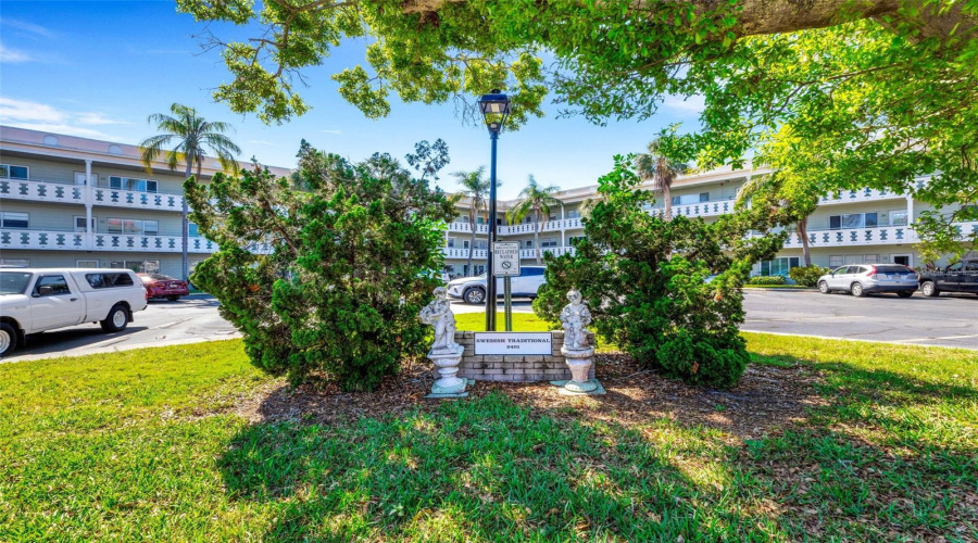Clearwater, Florida 33763, 2 Bedroom Bedrooms, ,2 Bathroombathrooms,Residential,For Sale,Ecuadorian,0,Mfrtb8538368