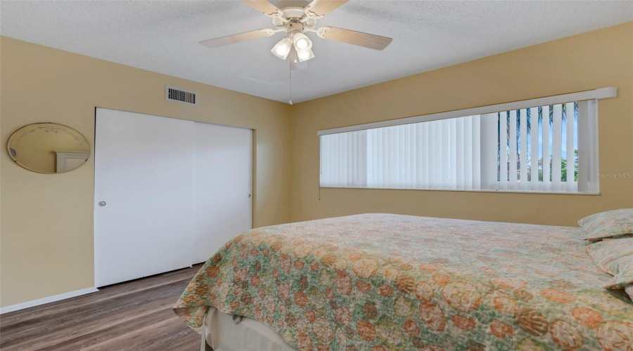 Clearwater, Florida 33763, 2 Bedroom Bedrooms, ,2 Bathroombathrooms,Residential,For Sale,Ecuadorian,0,Mfrtb8538368