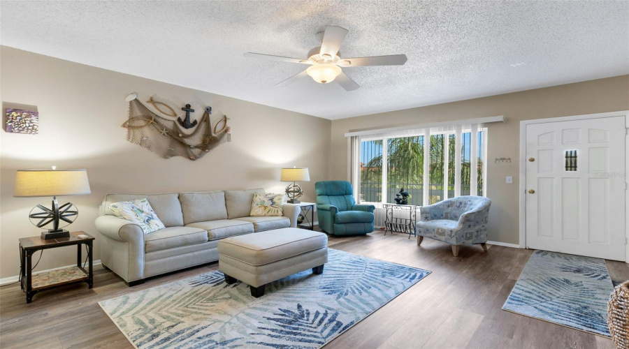 Clearwater, Florida 33763, 2 Bedroom Bedrooms, ,2 Bathroombathrooms,Residential,For Sale,Ecuadorian,0,Mfrtb8538368
