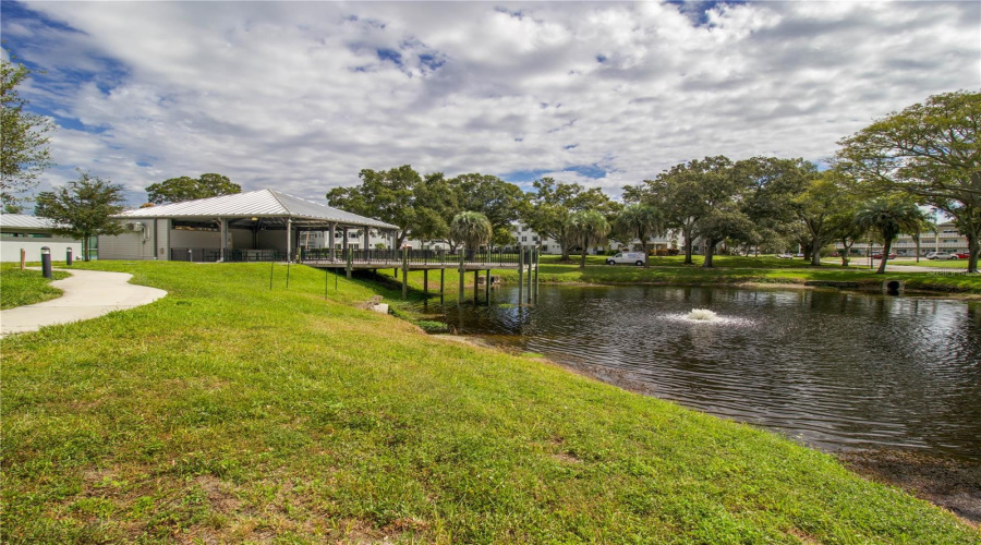 Clearwater, Florida 33763, 2 Bedroom Bedrooms, ,2 Bathroombathrooms,Residential,For Sale,Ecuadorian,0,Mfrtb8538368