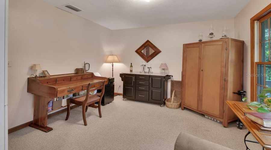 Deland, Florida 32720, 4 Bedroom Bedrooms, ,2 Bathroombathrooms,Residential,For Sale,Taylor,0,Mfrv4950310