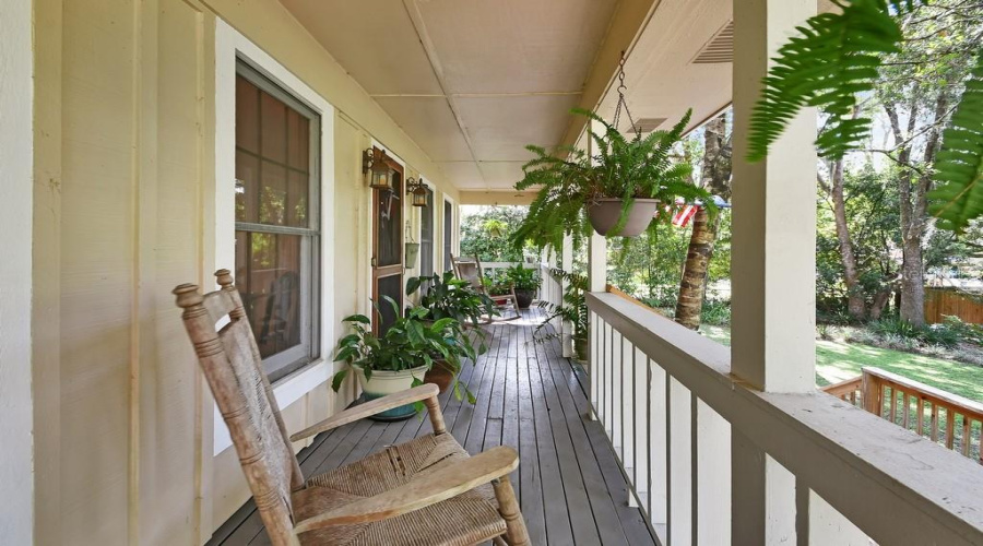 Deland, Florida 32720, 4 Bedroom Bedrooms, ,2 Bathroombathrooms,Residential,For Sale,Taylor,0,Mfrv4950310