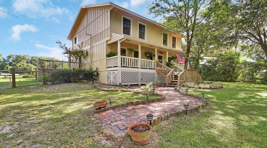 Deland, Florida 32720, 4 Bedroom Bedrooms, ,2 Bathroombathrooms,Residential,For Sale,Taylor,0,Mfrv4950310