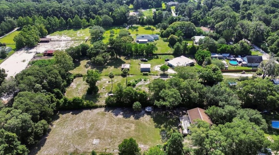 Deland, Florida 32720, 4 Bedroom Bedrooms, ,2 Bathroombathrooms,Residential,For Sale,Taylor,0,Mfrv4950310