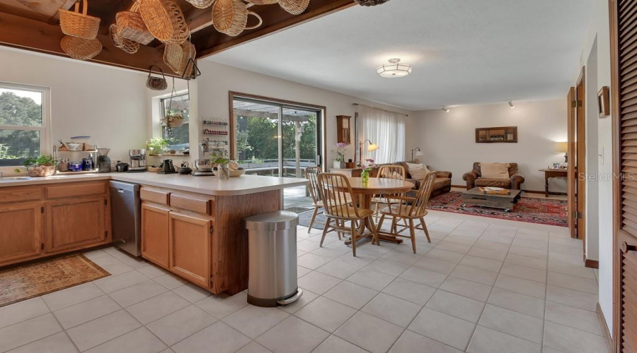 Deland, Florida 32720, 4 Bedroom Bedrooms, ,2 Bathroombathrooms,Residential,For Sale,Taylor,0,Mfrv4950310