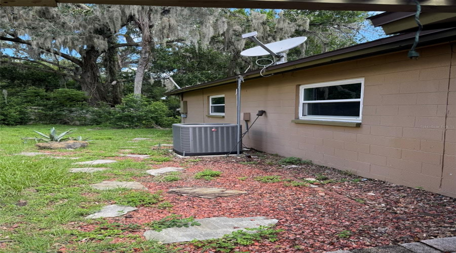 Tampa, Florida 33612, 3 Bedroom Bedrooms, ,2 Bathroombathrooms,Residential,For Sale,19Th,0,Mfrtb8541147