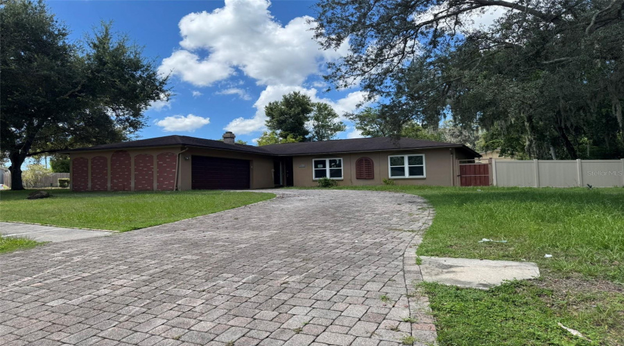 Tampa, Florida 33612, 3 Bedroom Bedrooms, ,2 Bathroombathrooms,Residential,For Sale,19Th,0,Mfrtb8541147