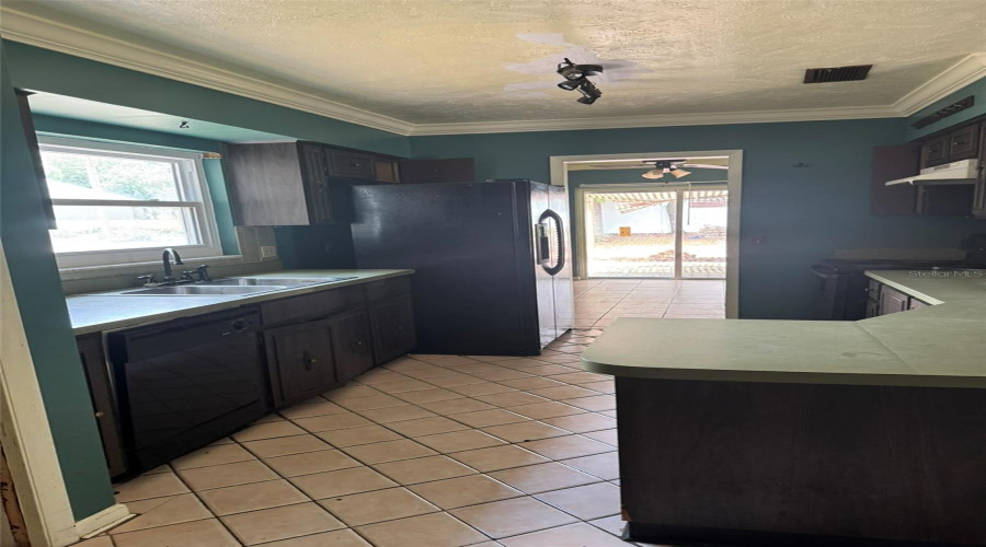 Tampa, Florida 33612, 3 Bedroom Bedrooms, ,2 Bathroombathrooms,Residential,For Sale,19Th,0,Mfrtb8541147
