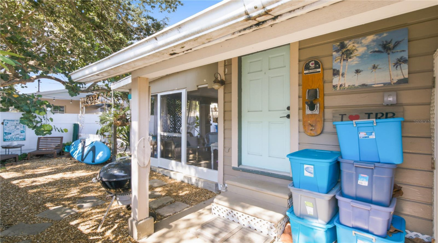 Indian Rocks Beach, Florida 33785, 1 Bedroom Bedrooms, ,1 Bathroombathrooms,Residential,For Sale,Legion,0,Mfrtb8541753