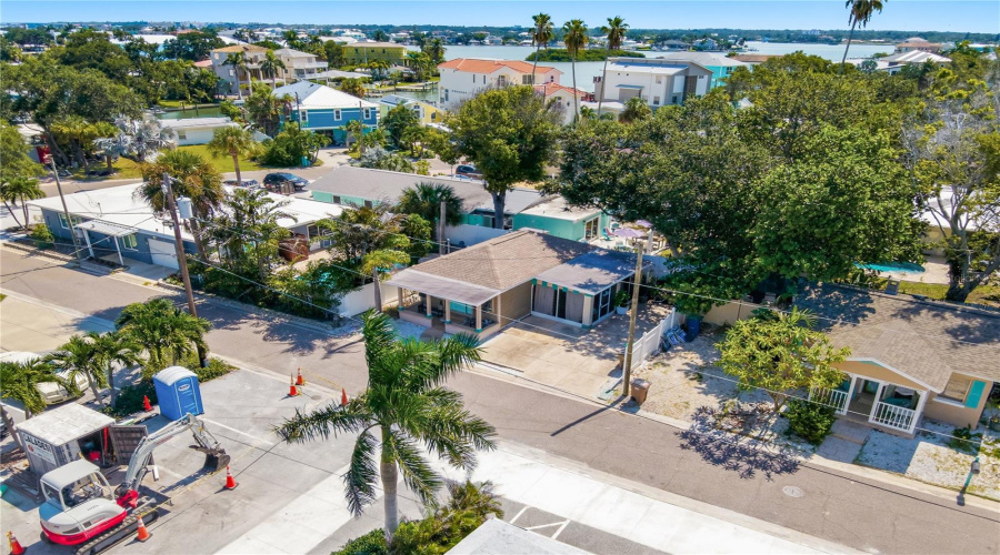 Indian Rocks Beach, Florida 33785, 1 Bedroom Bedrooms, ,1 Bathroombathrooms,Residential,For Sale,Legion,0,Mfrtb8541753