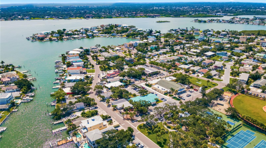 Indian Rocks Beach, Florida 33785, 1 Bedroom Bedrooms, ,1 Bathroombathrooms,Residential,For Sale,Legion,0,Mfrtb8541753