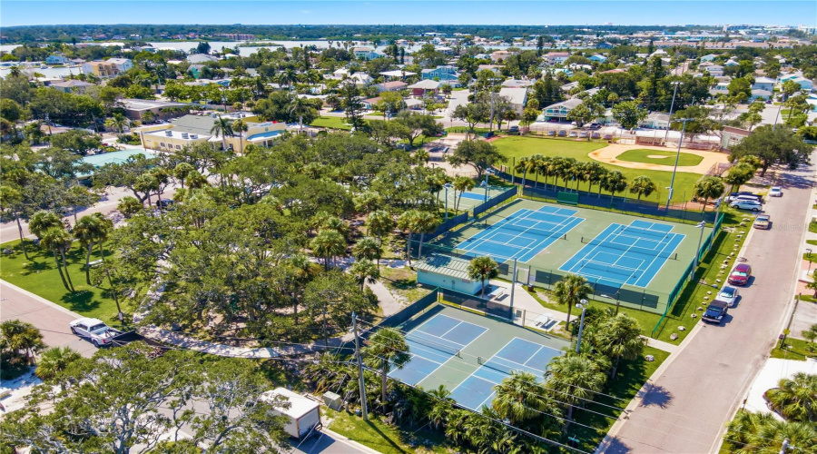 Indian Rocks Beach, Florida 33785, 1 Bedroom Bedrooms, ,1 Bathroombathrooms,Residential,For Sale,Legion,0,Mfrtb8541753