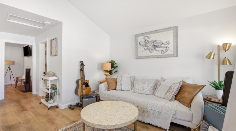 Indian Rocks Beach, Florida 33785, 1 Bedroom Bedrooms, ,1 Bathroombathrooms,Residential,For Sale,Legion,0,Mfrtb8541753