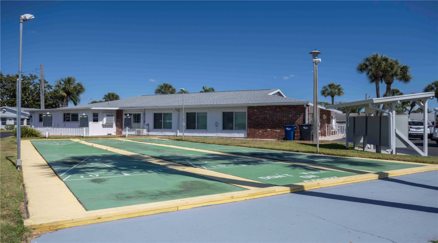 Bradenton, Florida 34207, 2 Bedroom Bedrooms, ,2 Bathroombathrooms,Residential,For Sale,Coral,0,Mfra4692630