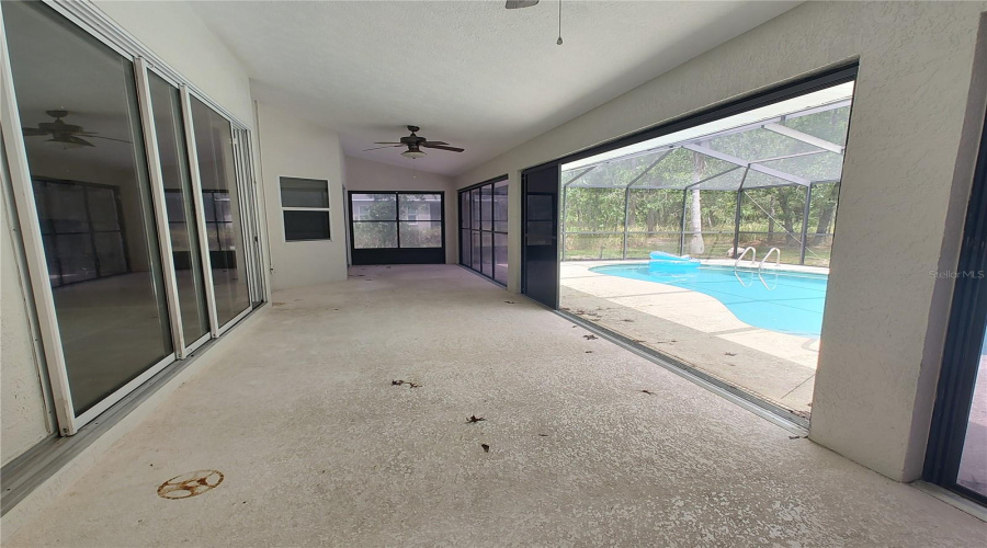 Beverly Hills, Florida 34465, 4 Bedroom Bedrooms, ,2 Bathroombathrooms,Residential,For Sale,Beamwood,0,Mfrtb8540822