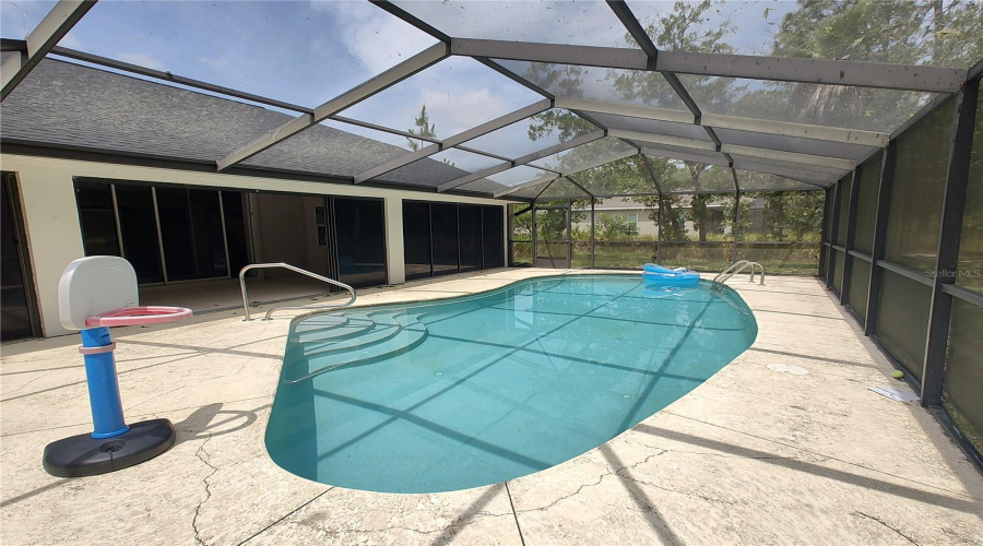 Beverly Hills, Florida 34465, 4 Bedroom Bedrooms, ,2 Bathroombathrooms,Residential,For Sale,Beamwood,0,Mfrtb8540822